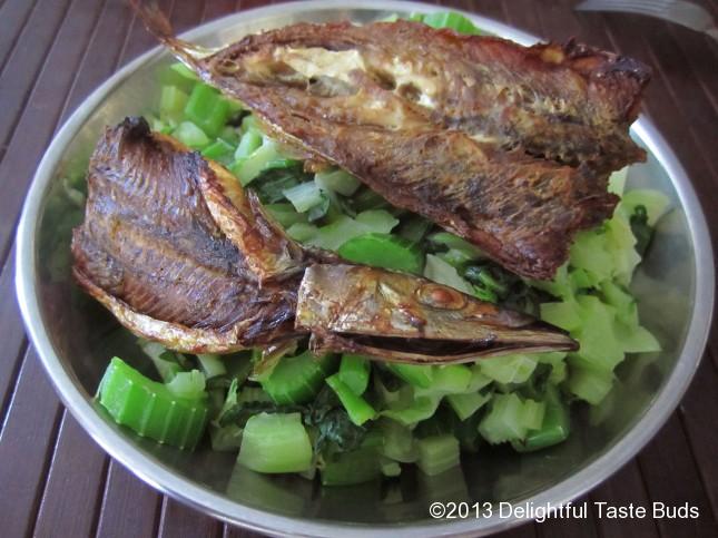 I felt a little guilty for being able enjoying this grilled to crisp mackerel pike. I had 2 of those!