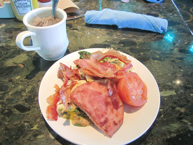 protein/fat breakfast. Asked the omelette station to use whole eggs instead of egg beaters and handed them the butter to cook the eggs, instead of the veg oil spray