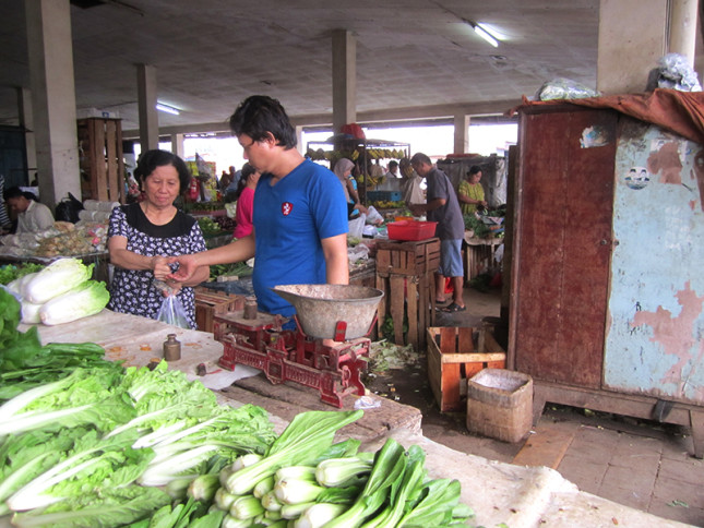 Another vendor that parents usually go to get veggies/produce